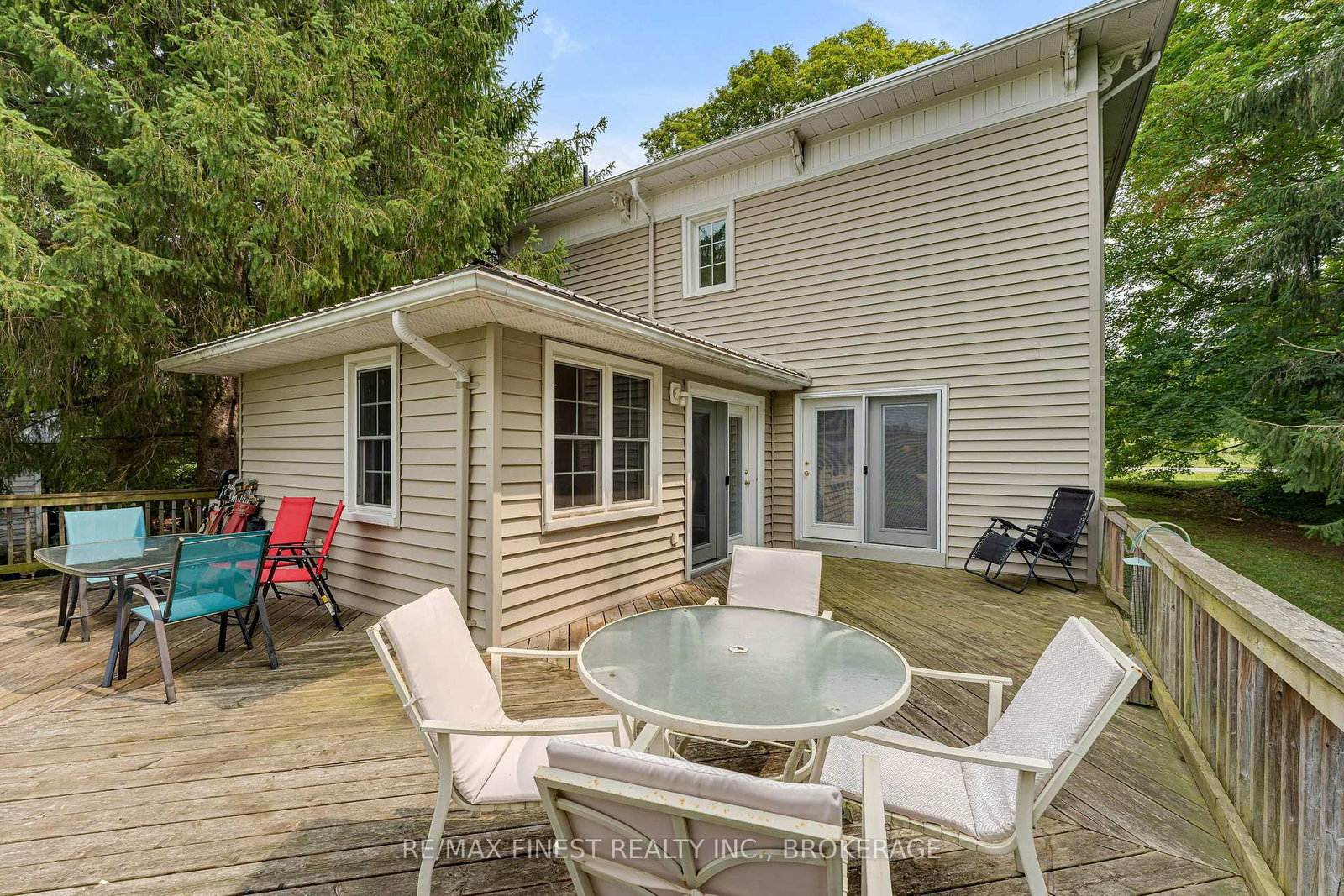 1011 Lennox and Addington County Rd 5 • Plantagenet, ON photo 32