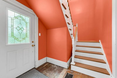 1011 Lennox and Addington County Rd 5 • Plantagenet, ON photo 4