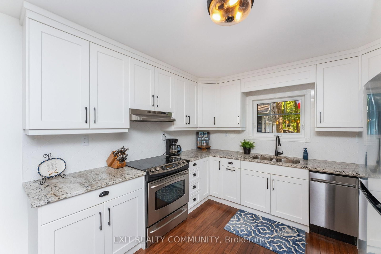 9871 phoebe Lane N • Lambton Shores, ON photo 15