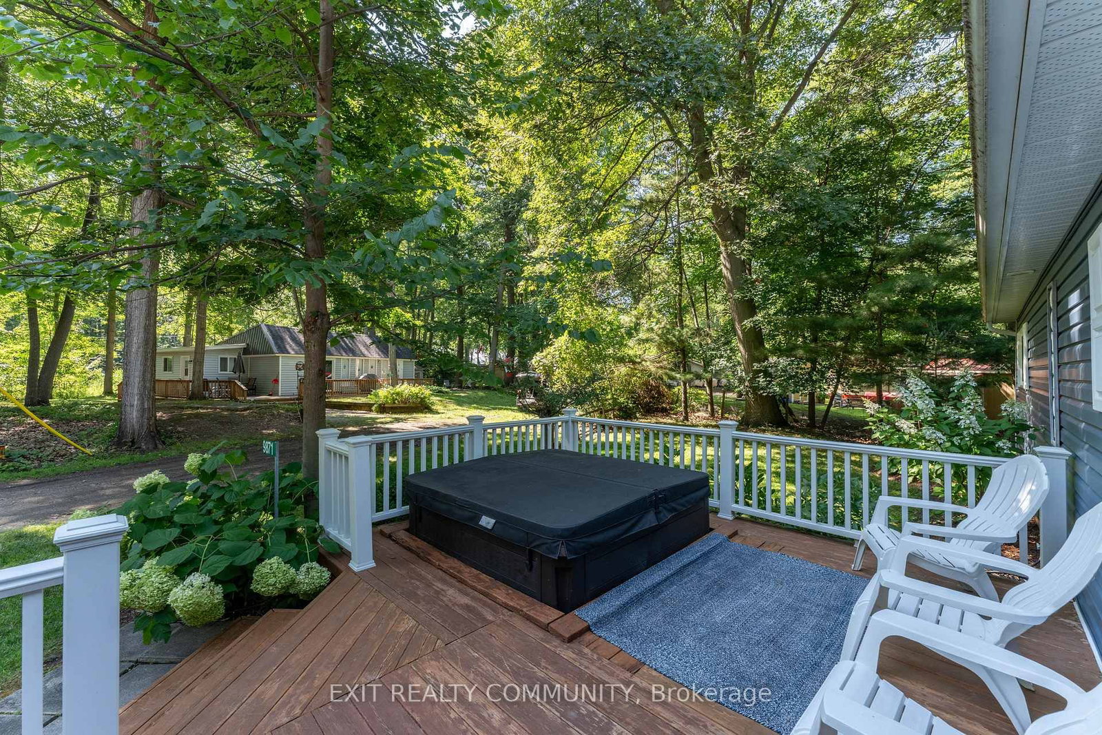 9871 phoebe Lane N • Lambton Shores, ON photo 20
