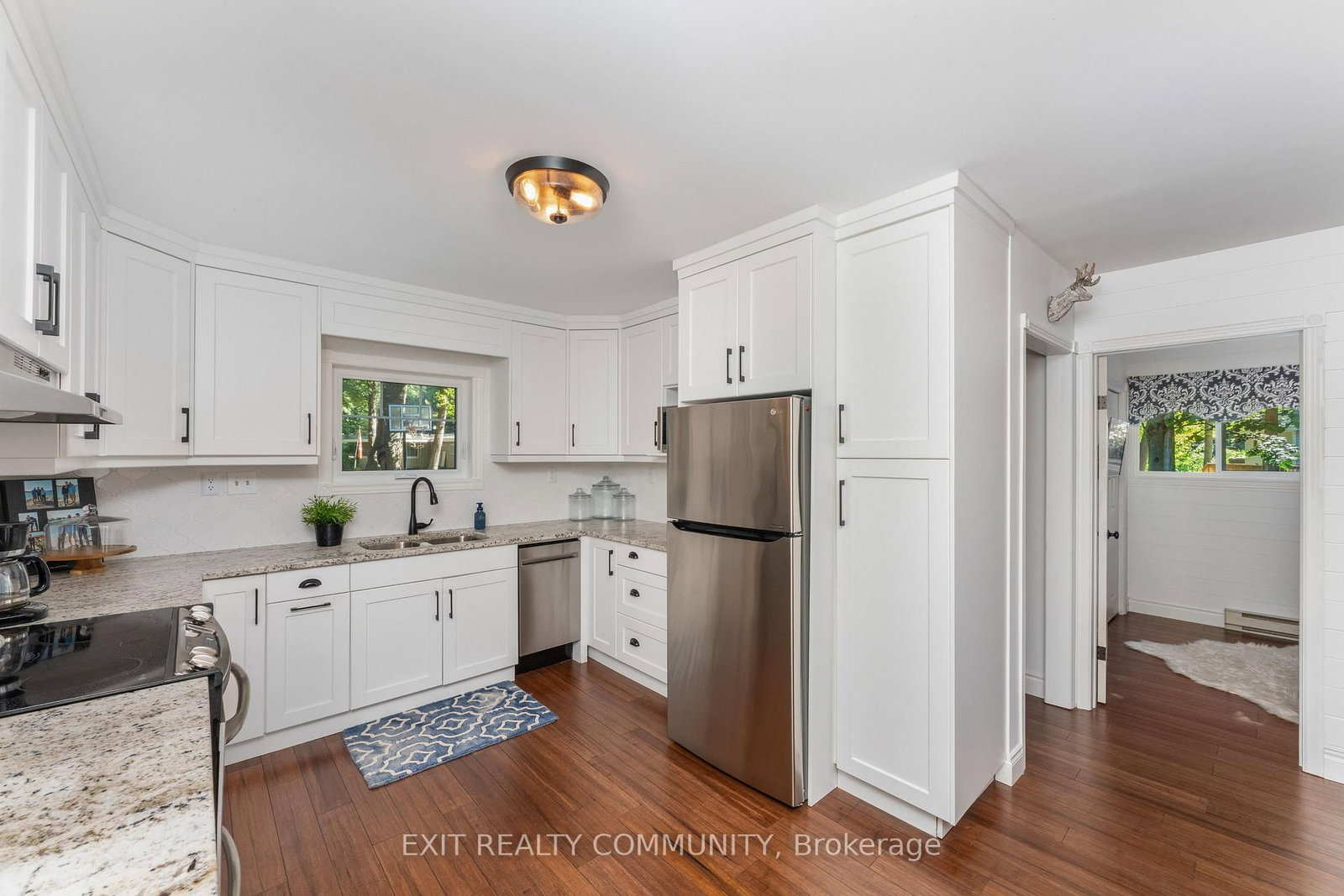 9871 phoebe Lane N • Lambton Shores, ON photo 6