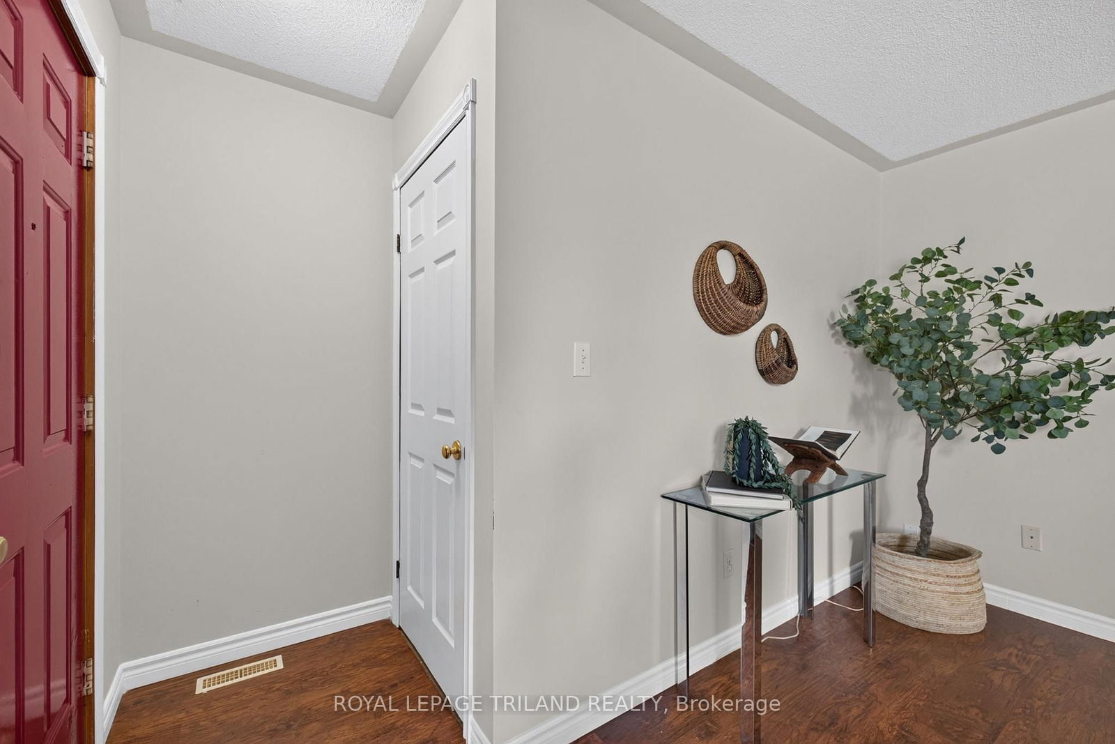 7 Fanjoy Drive • St. Thomas, ON photo 5