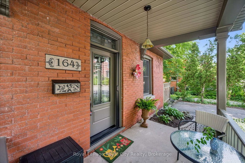 164 King Street