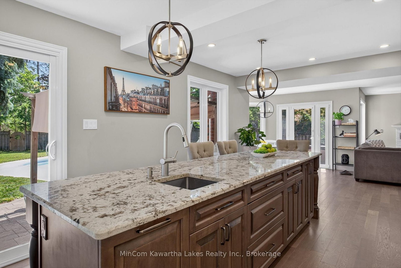 1947 PARKWOOD Circle • Peterborough, ON photo 11