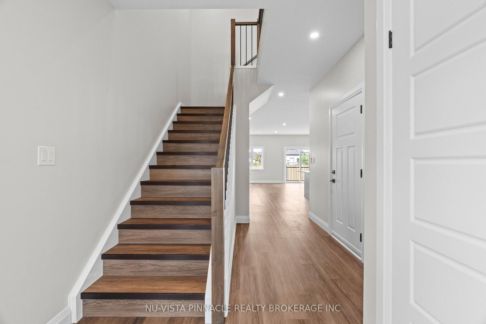 75 Doune Street • Strathroy-Caradoc, ON photo 14