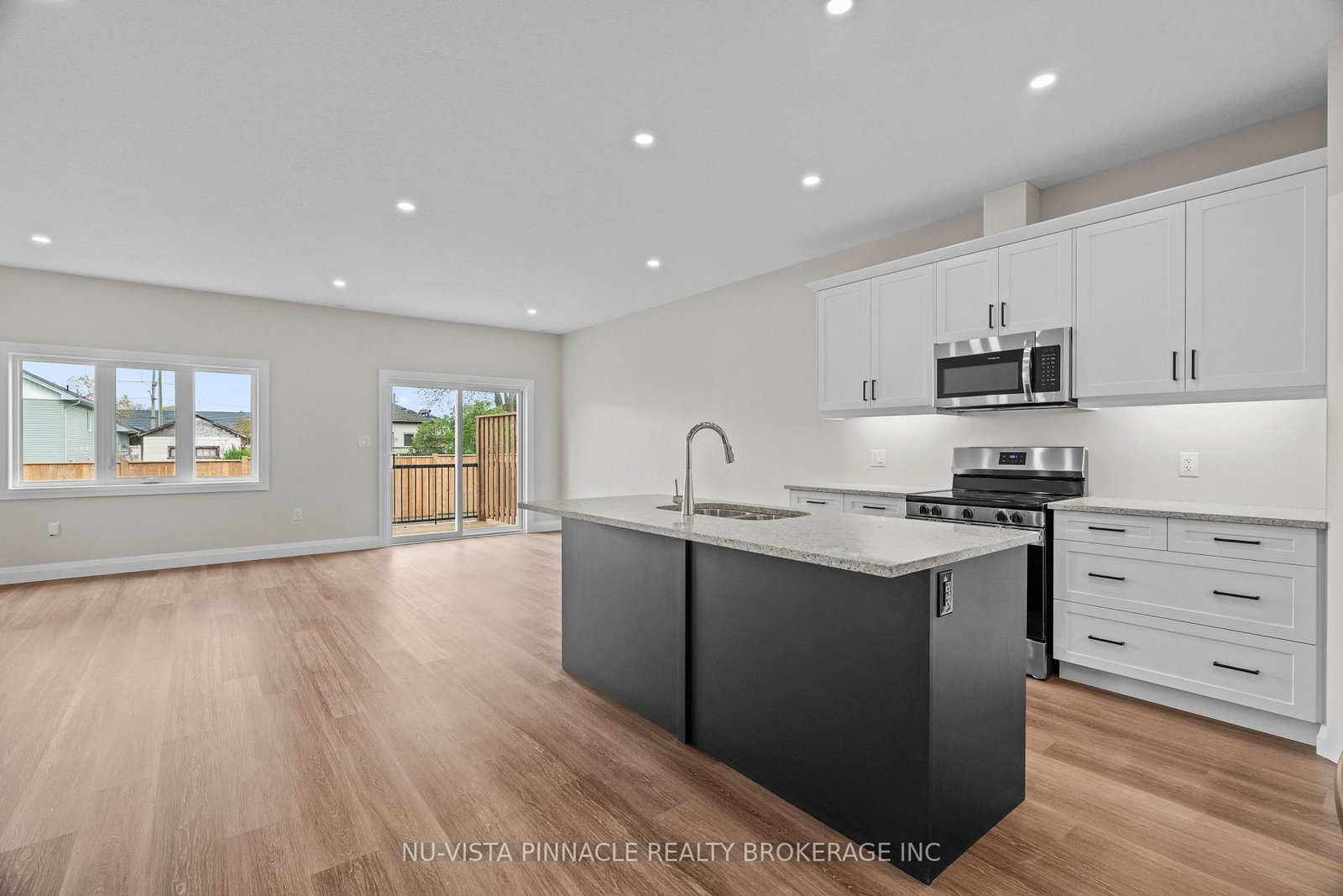 75 Doune Street • Strathroy-Caradoc, ON photo 6