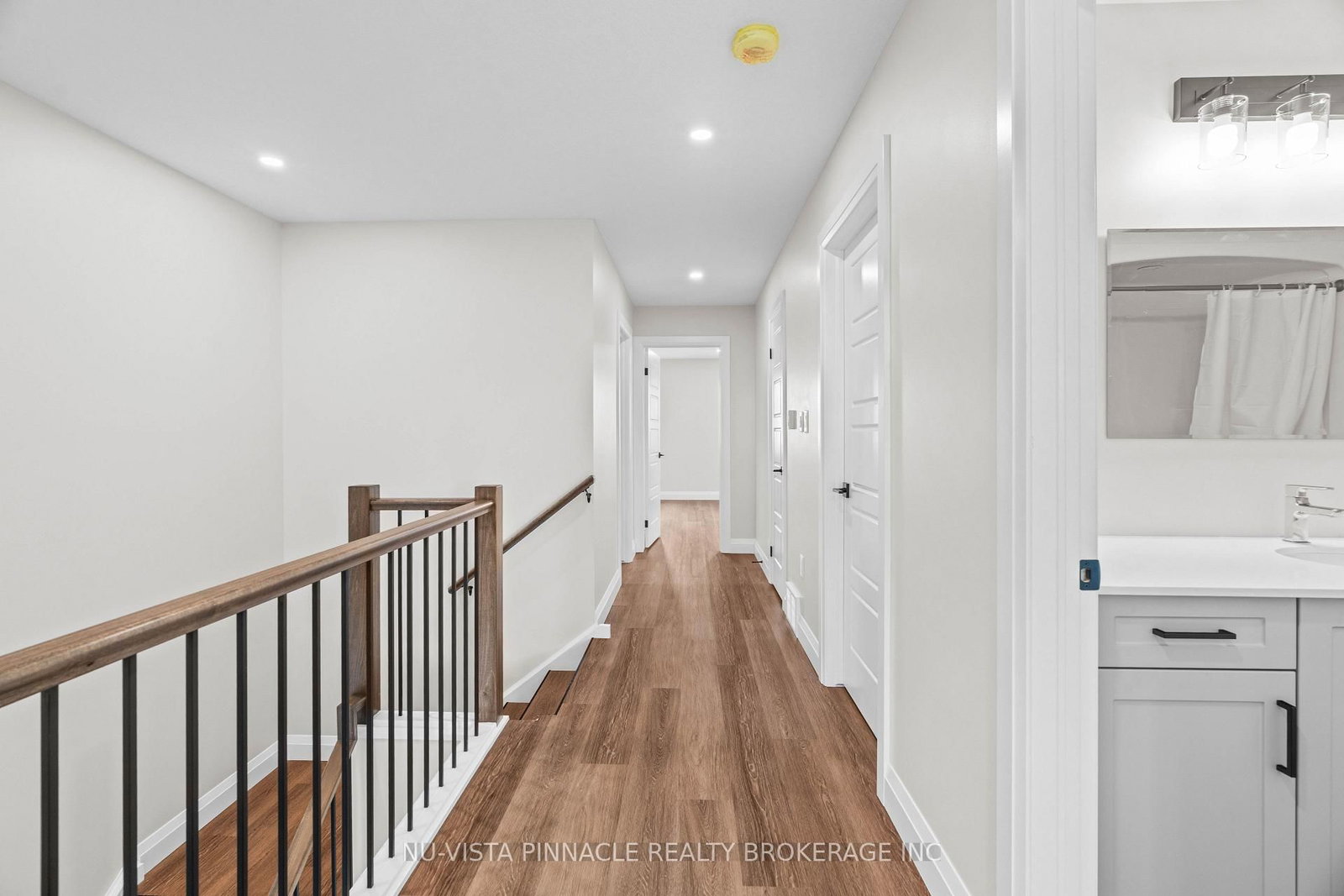 75 Doune Street • Strathroy-Caradoc, ON photo 8