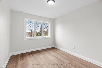 75 Doune Street • Strathroy-Caradoc, ON photo 9