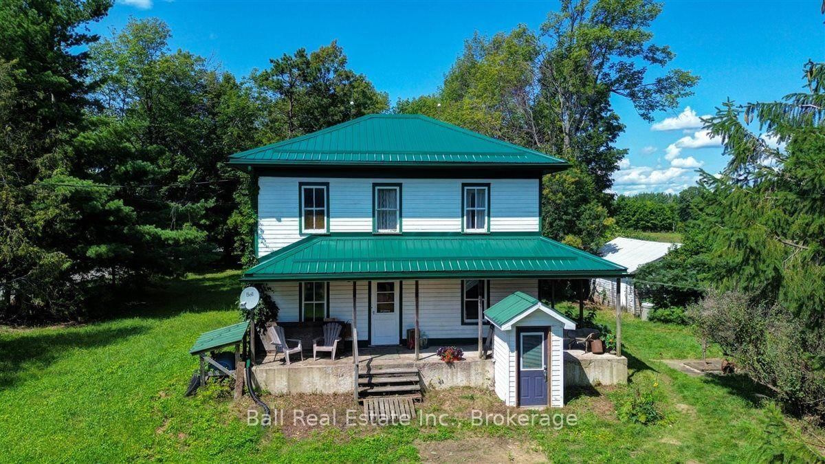 1607 The Ridge Road • Coe Hill, ON photo 3