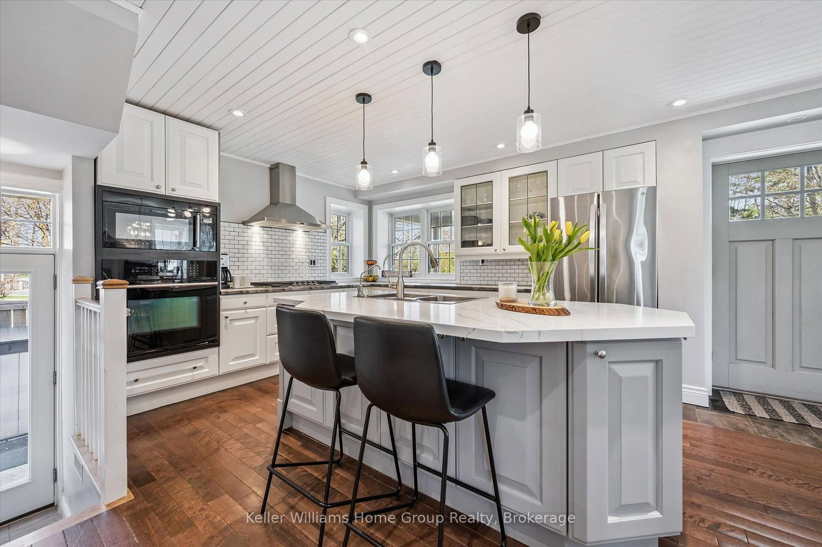 3 Dundas Street W • Erin, ON photo 1