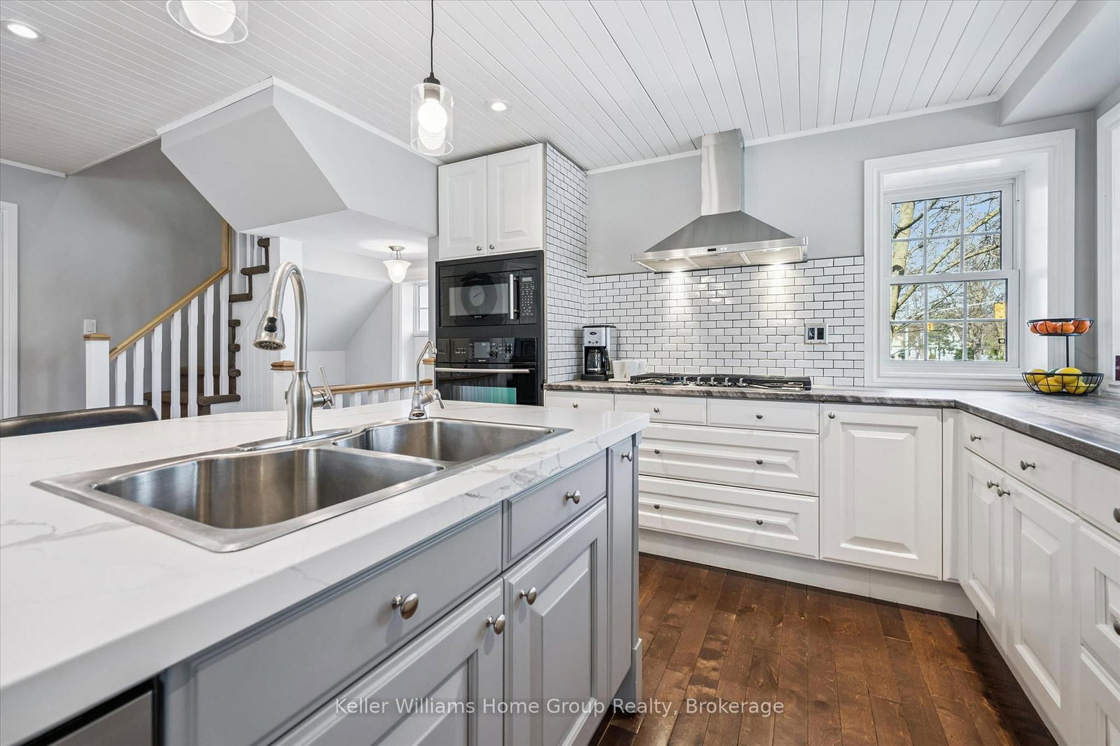 3 Dundas Street W • Erin, ON photo 11
