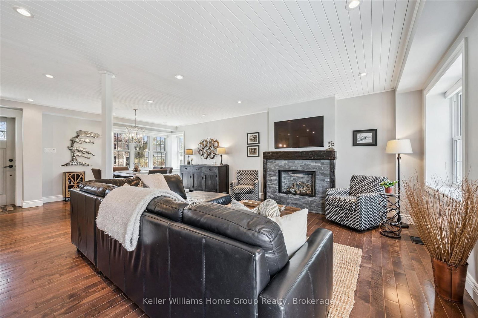 3 Dundas Street W • Erin, ON photo 16