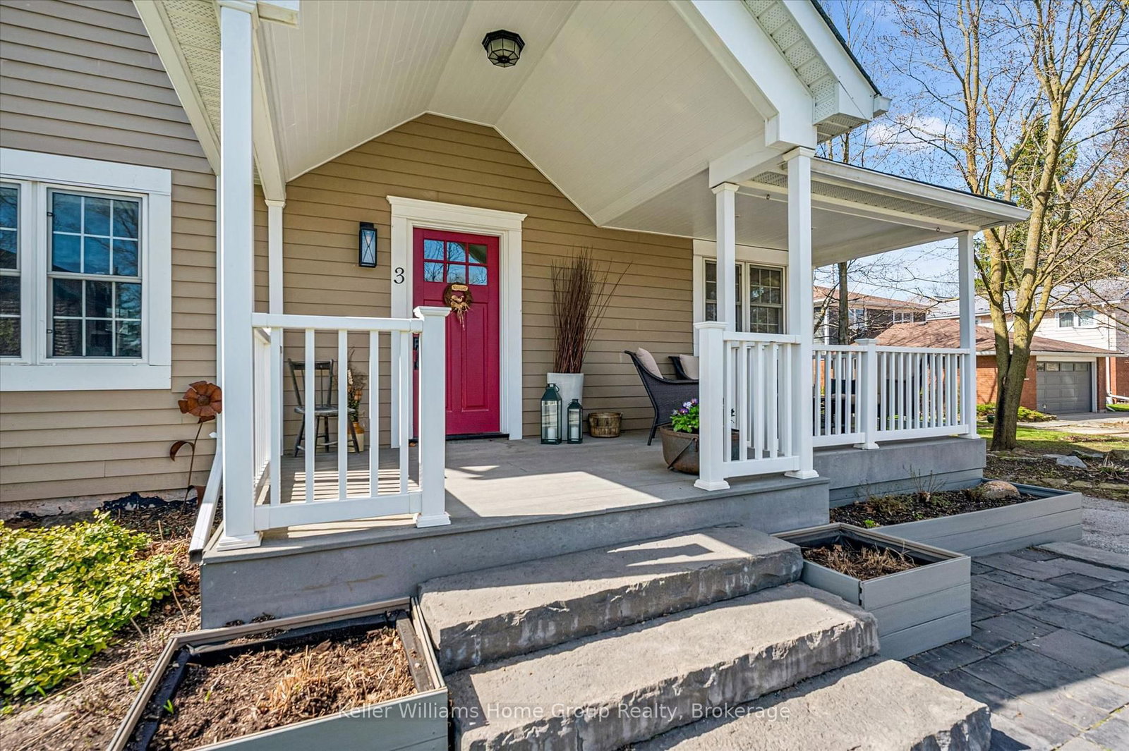 3 Dundas Street W • Erin, ON photo 3