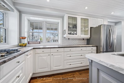 3 Dundas Street W • Erin, ON photo 9