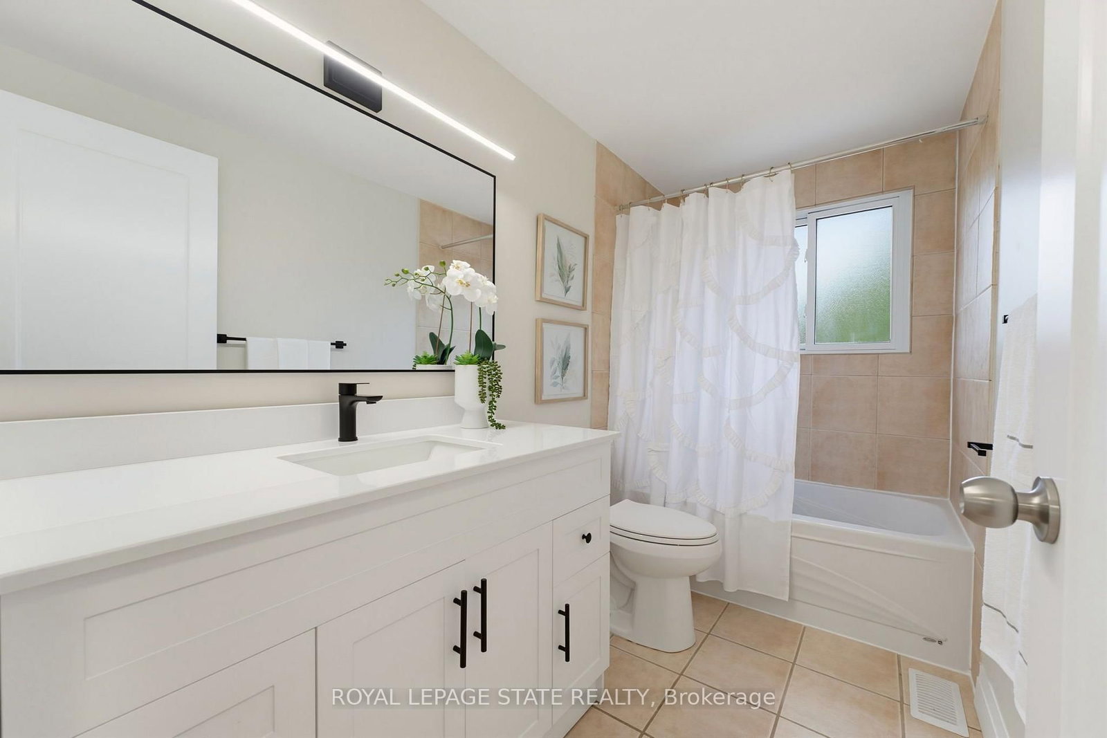 32 Silvervine Drive • Hamilton, ON photo 17