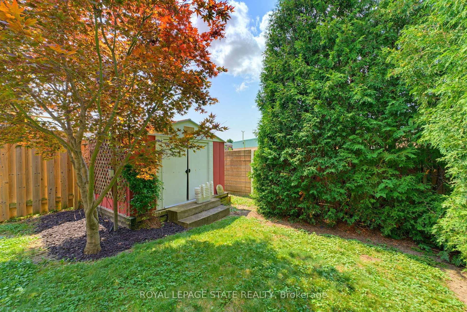 32 Silvervine Drive • Hamilton, ON photo 24