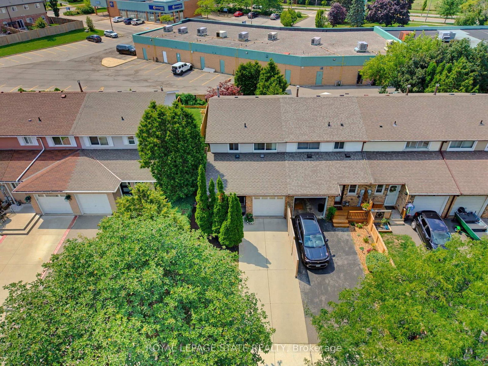 32 Silvervine Drive • Hamilton, ON photo 28