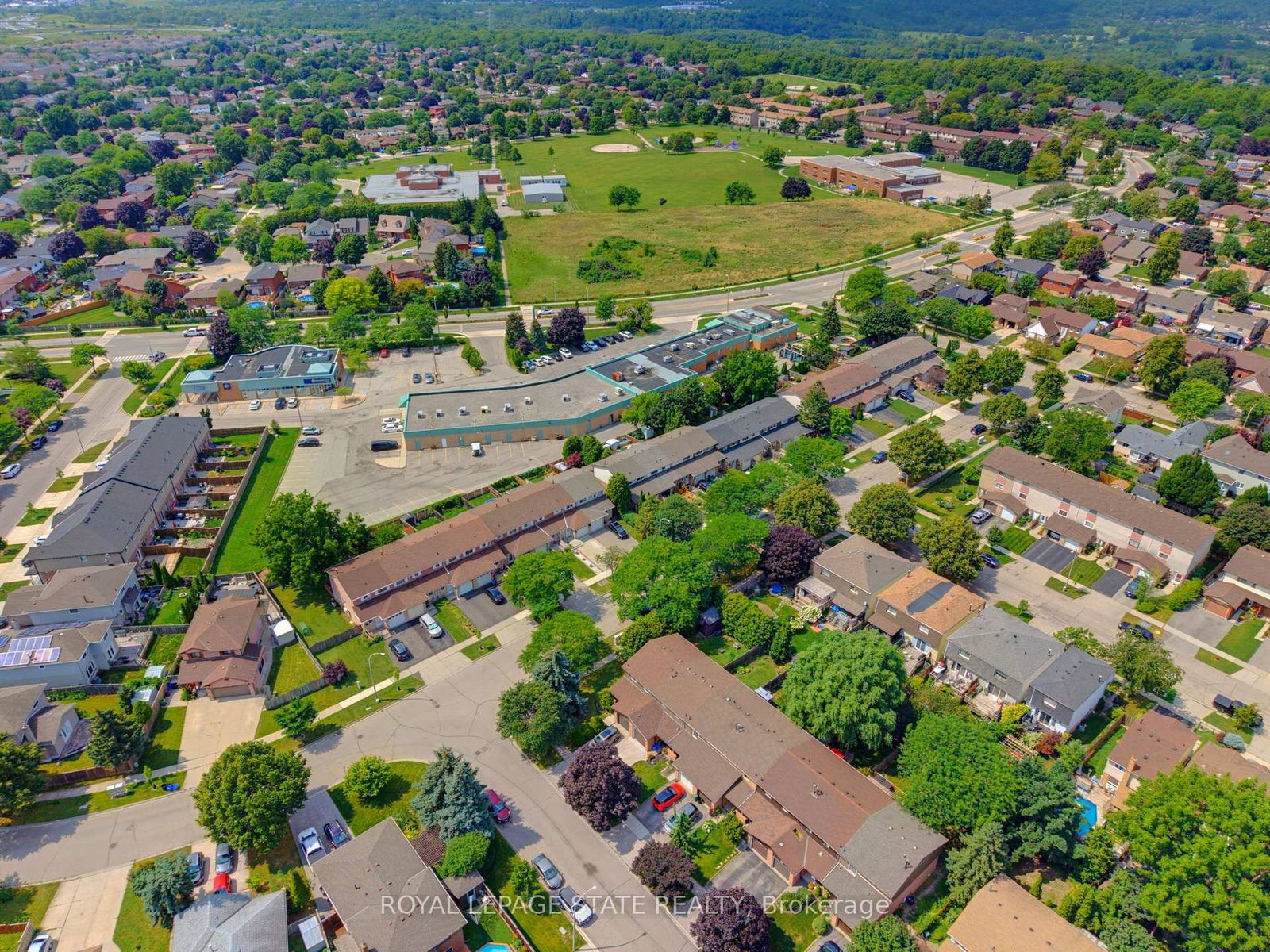 32 Silvervine Drive • Hamilton, ON photo 29