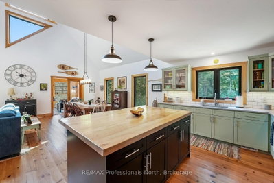 1333 Nestle Trail • Highlands East, ON photo 7