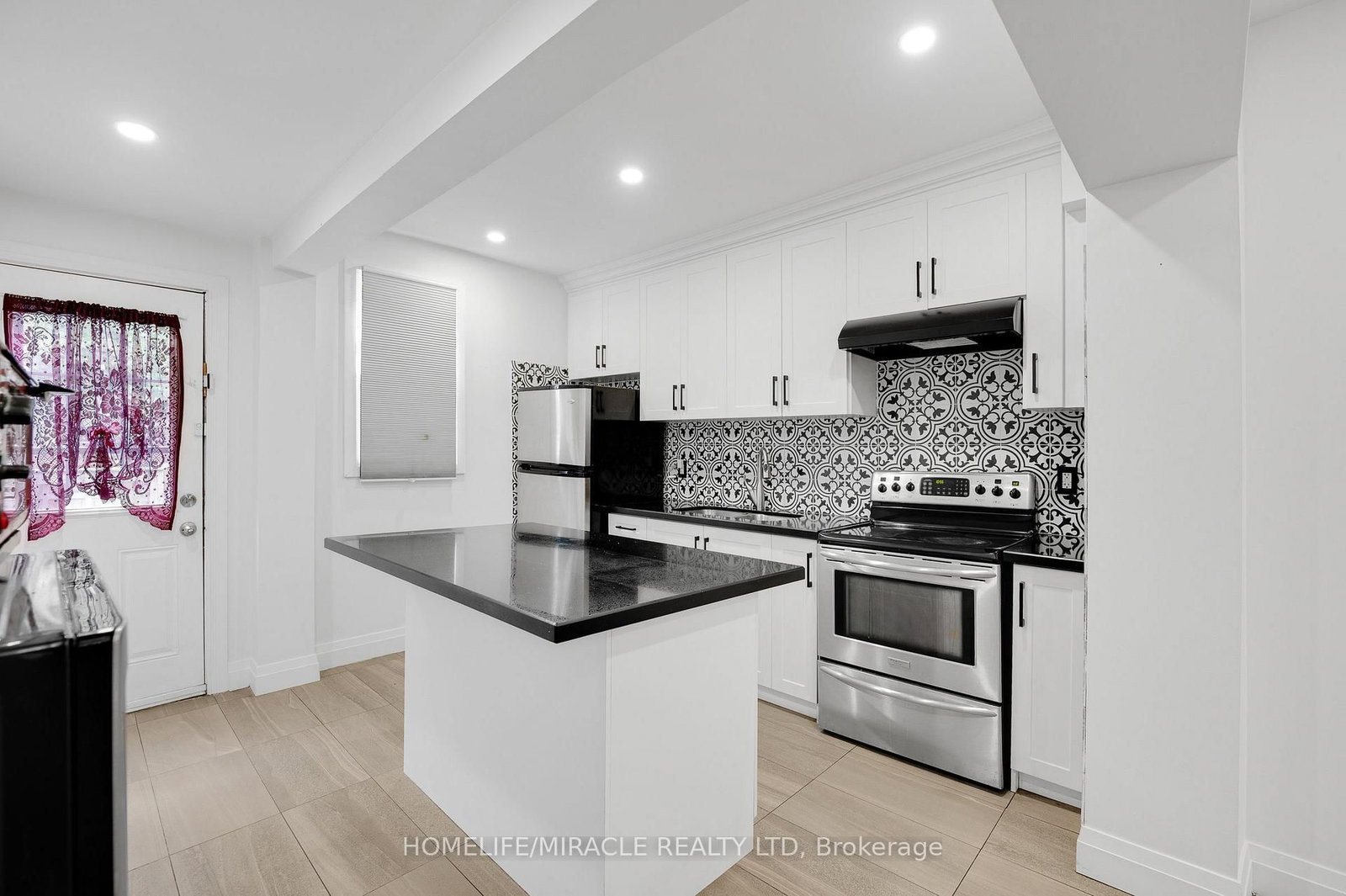 100 Gibson Avenue • Hamilton, ON photo 15