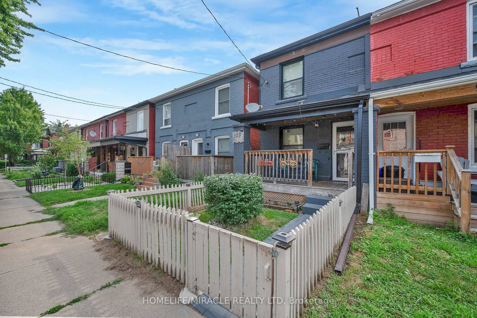100 Gibson Avenue • Hamilton, ON photo 3