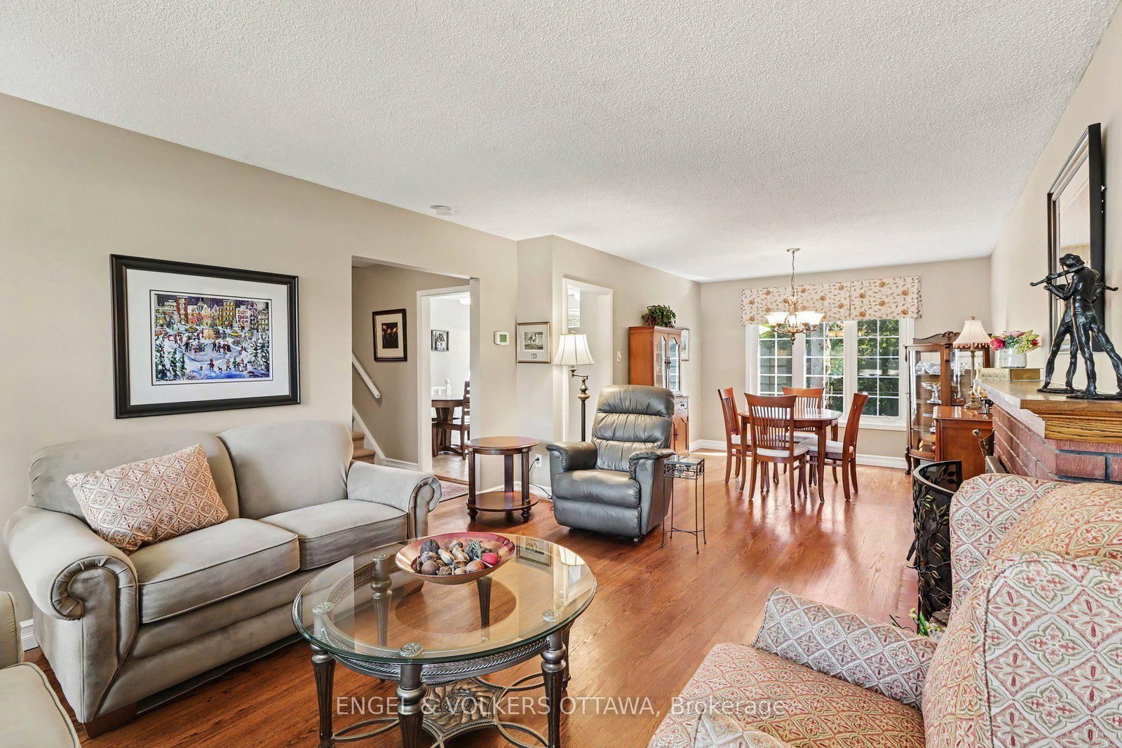 2715 Colman Street • Ottawa, ON photo 10