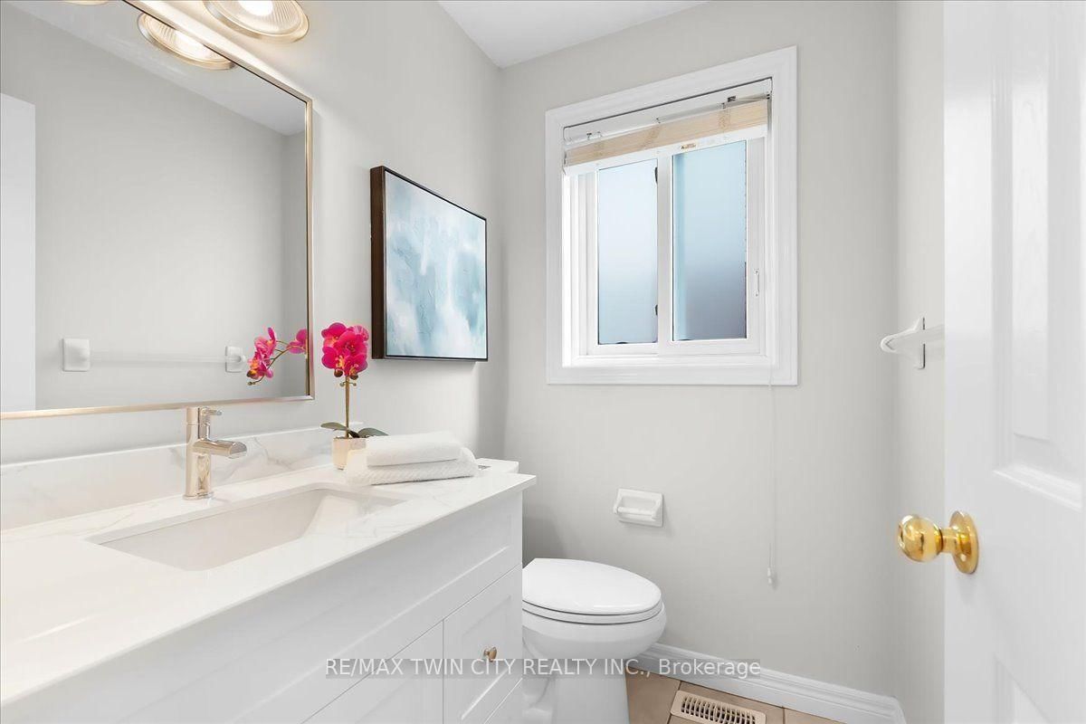 3 Apple Ridge Drive • Kitchener, ON photo 16
