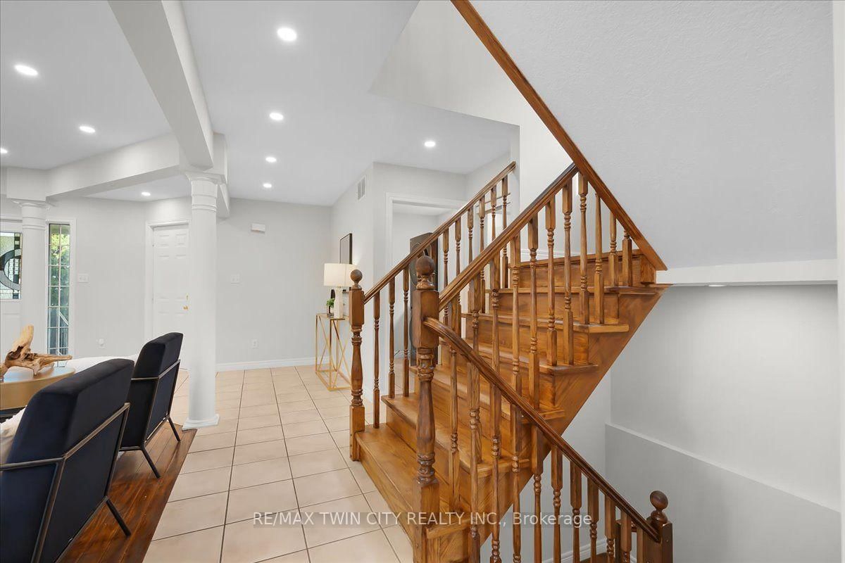 3 Apple Ridge Drive • Kitchener, ON photo 18