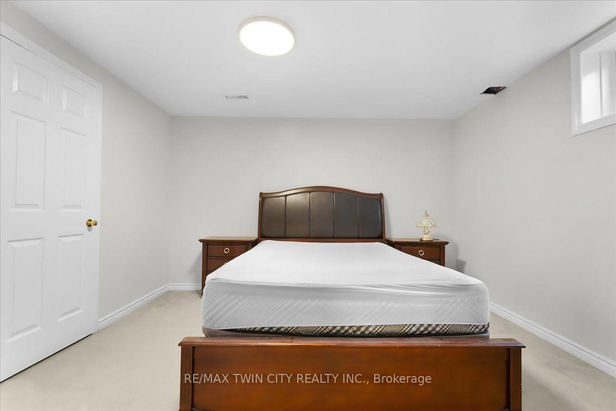 3 Apple Ridge Drive • Kitchener, ON photo 39
