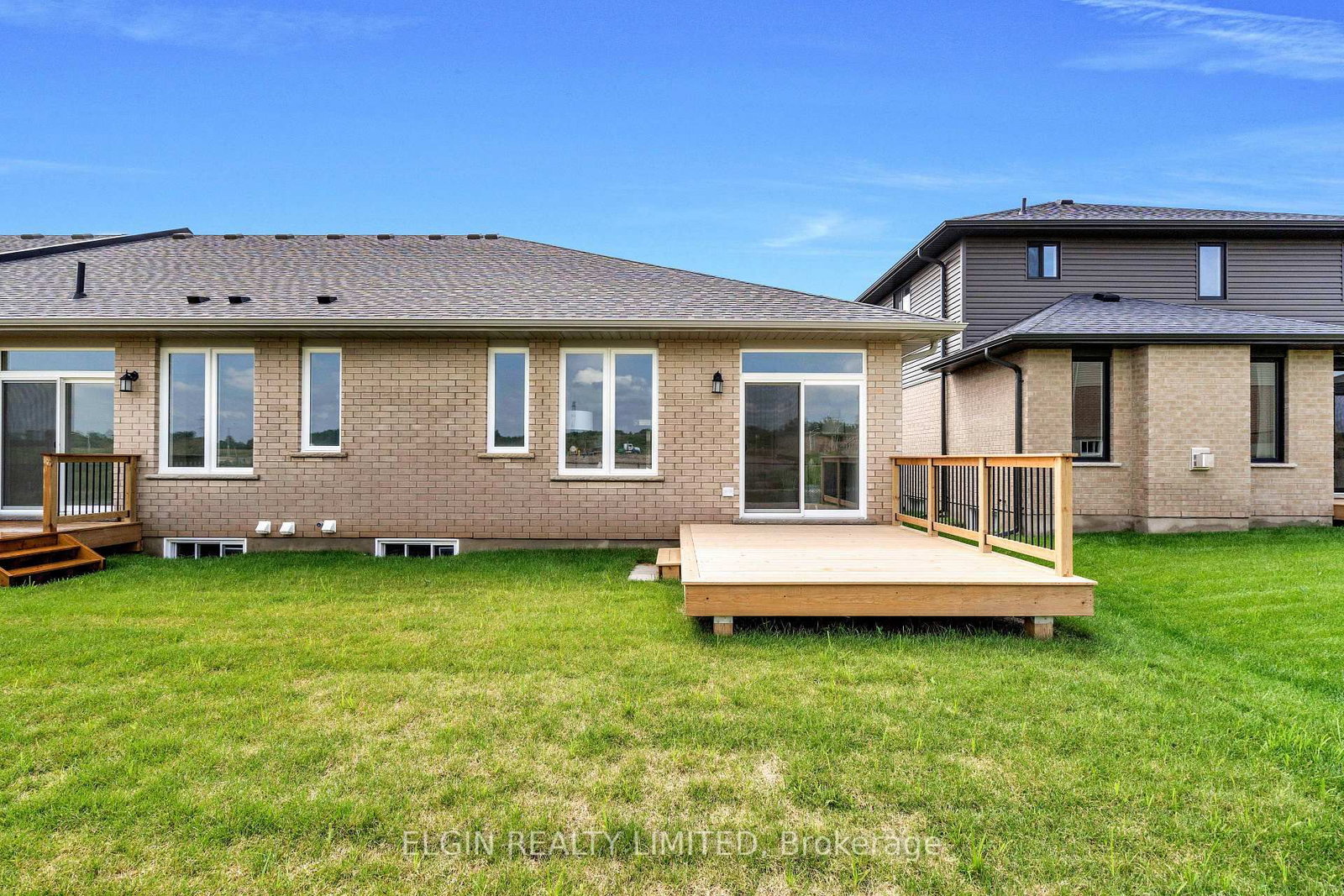 6 Finch Street • Tillsonburg, ON photo 4