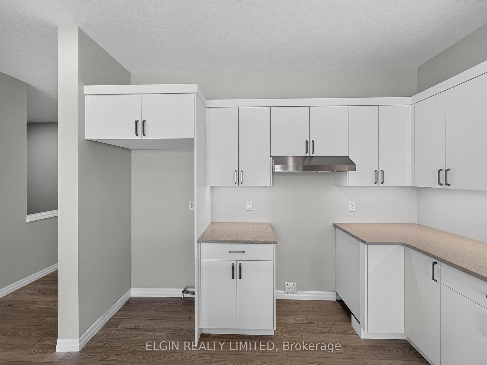 8 Finch Street • Tillsonburg, ON photo 13