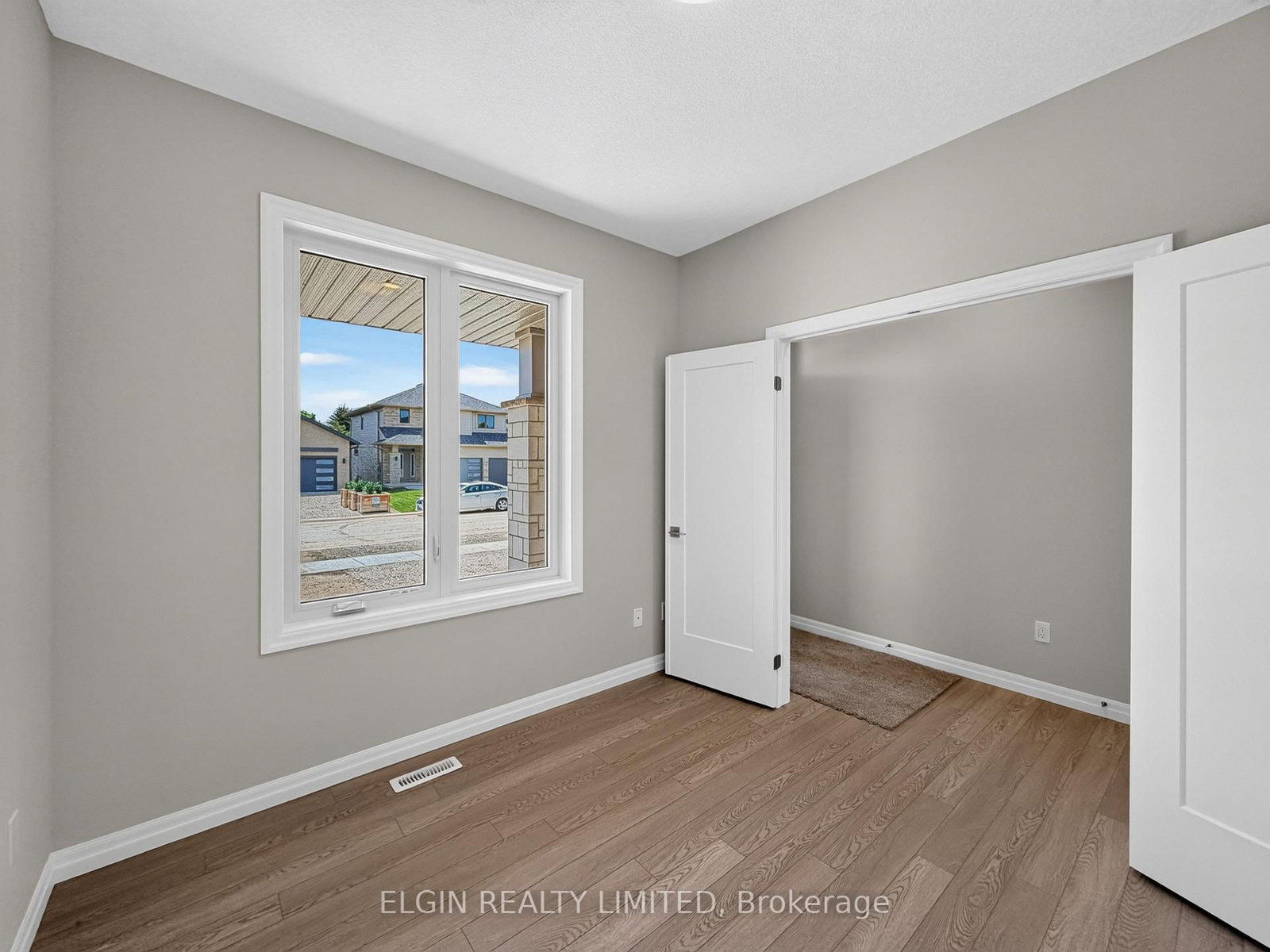 8 Finch Street • Tillsonburg, ON photo 6