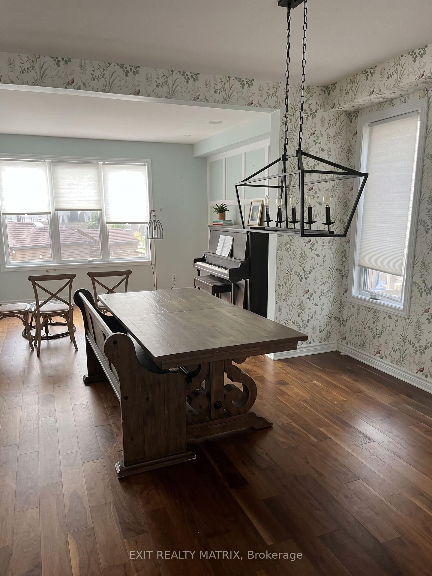 648 Decoeur Drive • Orleans, ON photo 5