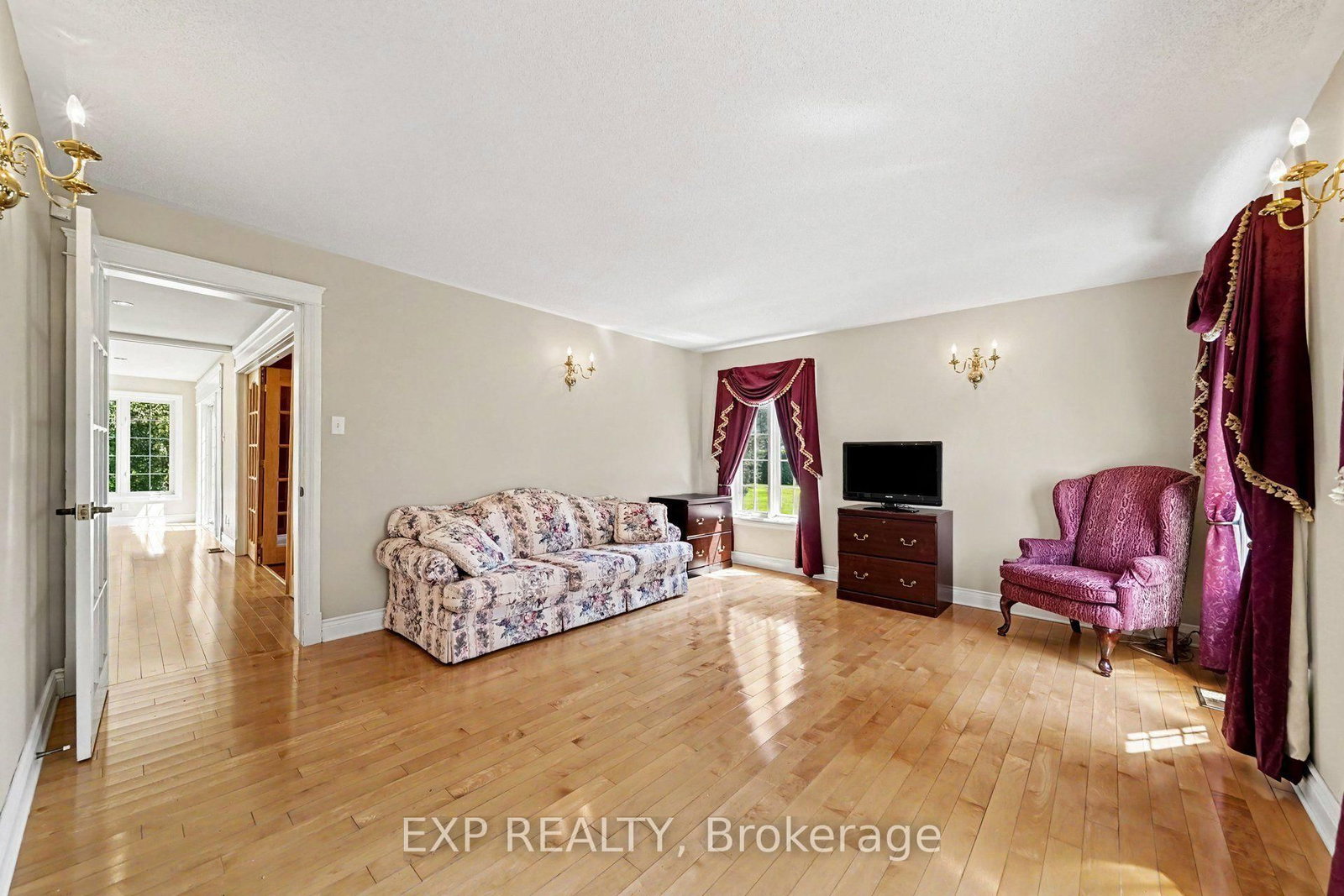 1007 St Pierre Road • Russell, ON photo 13