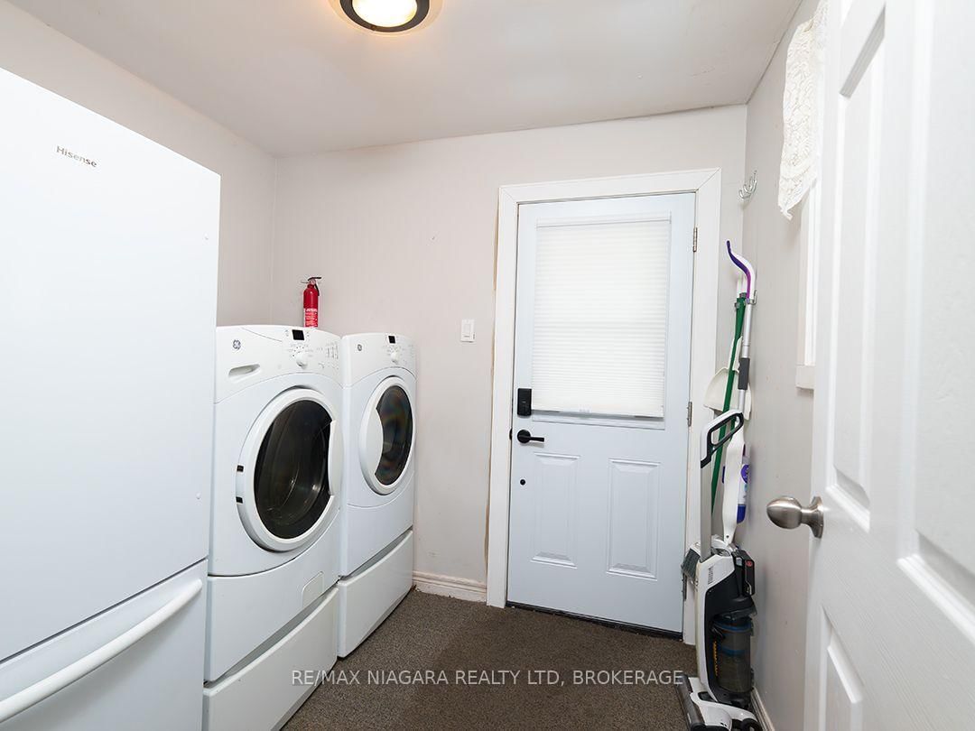 406 Dieppe Street • Welland, ON photo 14