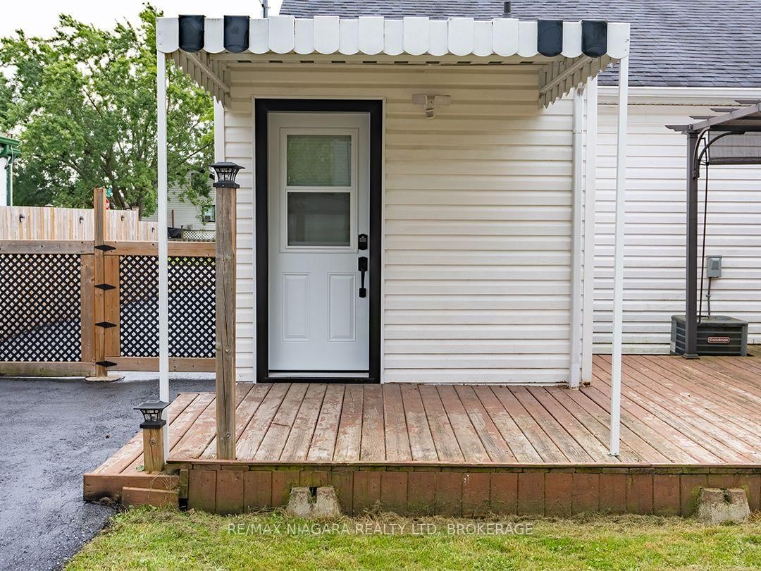 406 Dieppe Street • Welland, ON photo 25