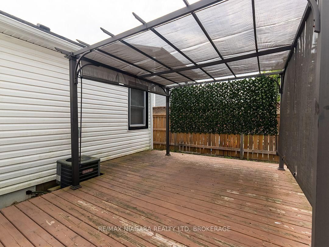 406 Dieppe Street • Welland, ON photo 29
