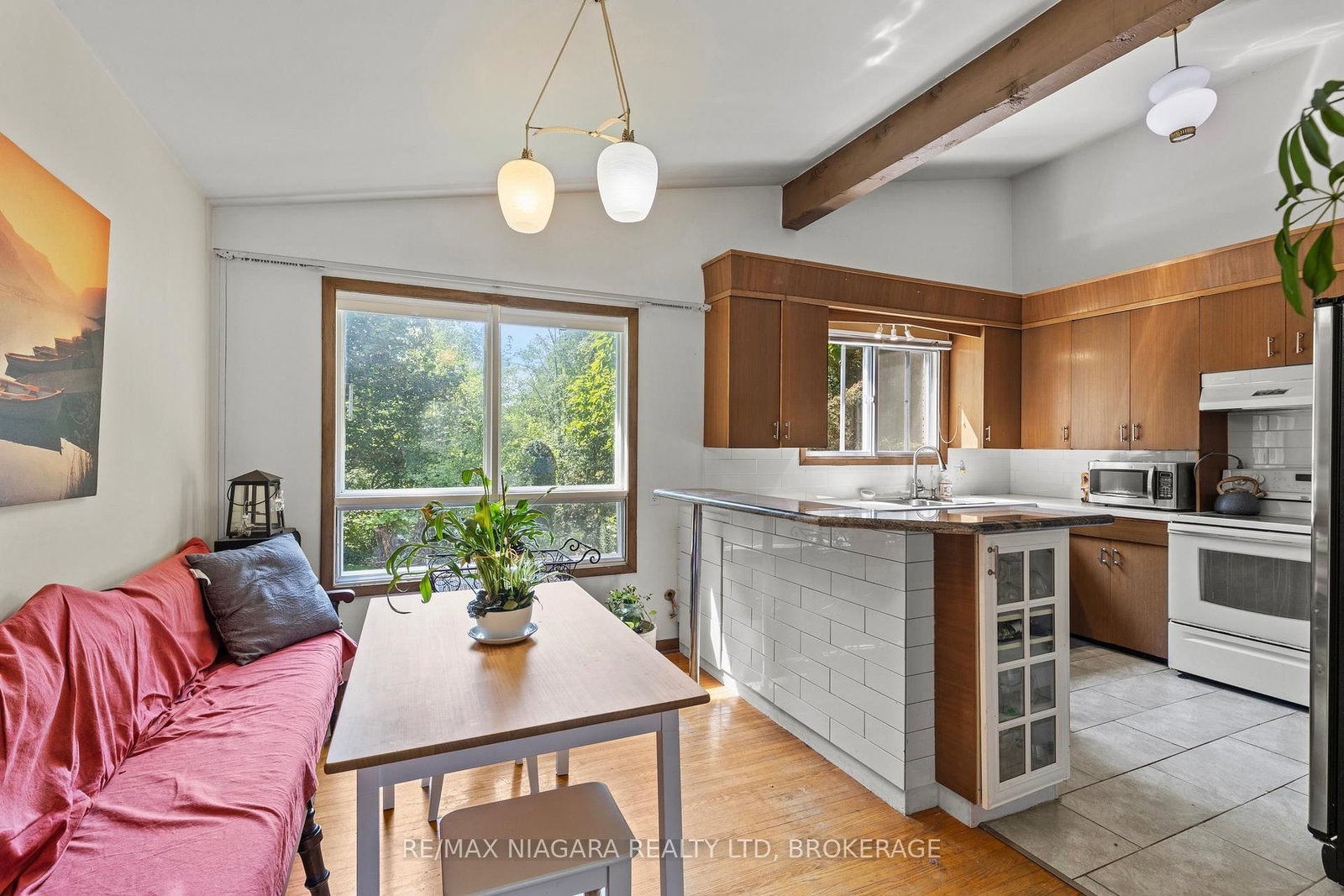 8 Cullen Drive • St. Catharines, ON photo 10