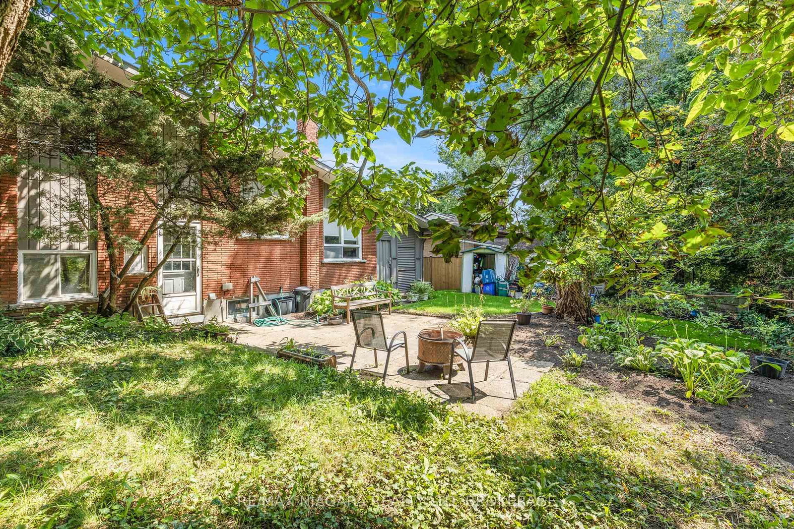 8 Cullen Drive • St. Catharines, ON photo 24