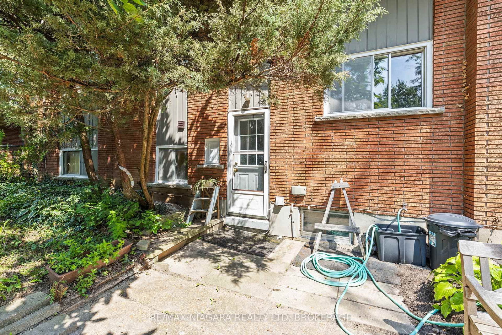 8 Cullen Drive • St. Catharines, ON photo 26