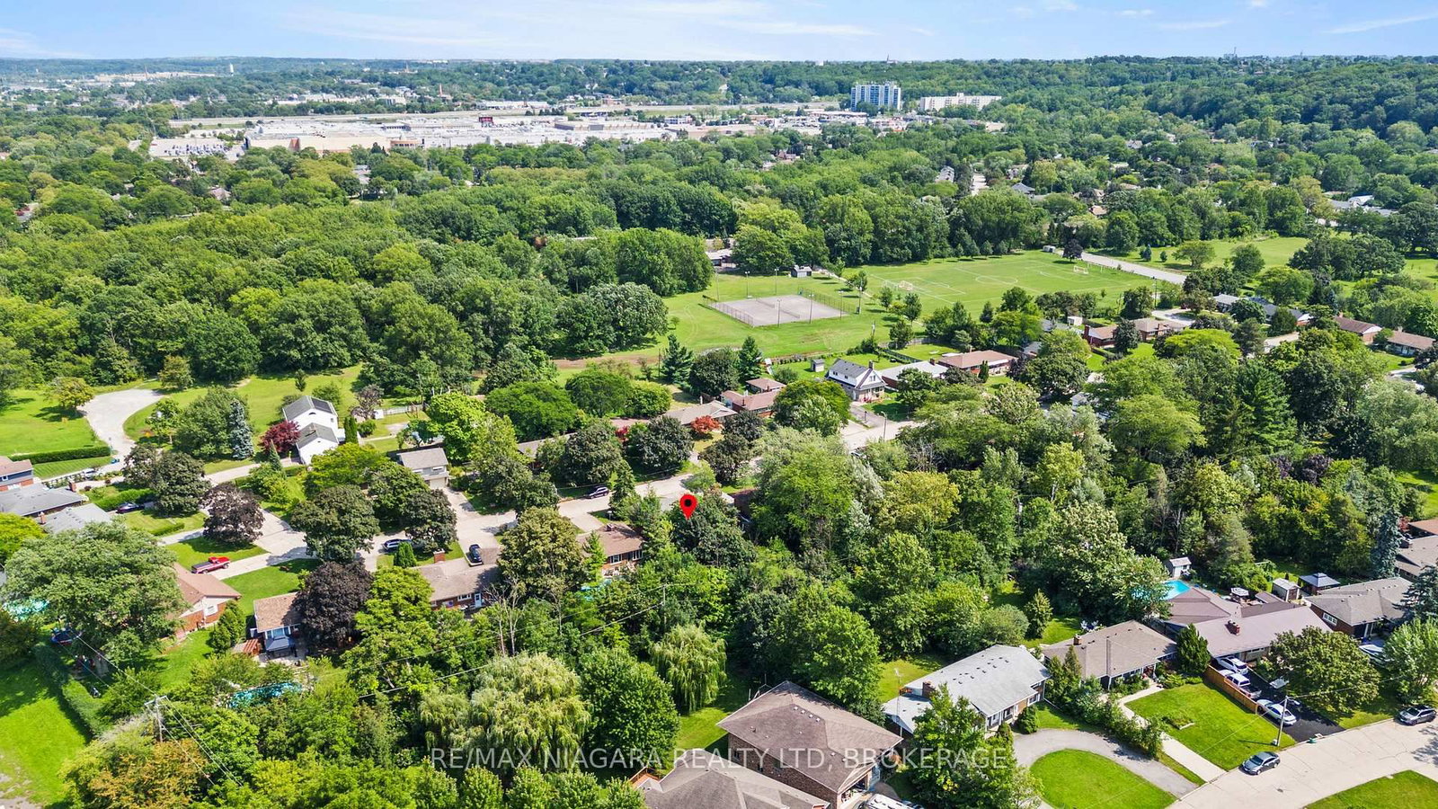 8 Cullen Drive • St. Catharines, ON photo 34