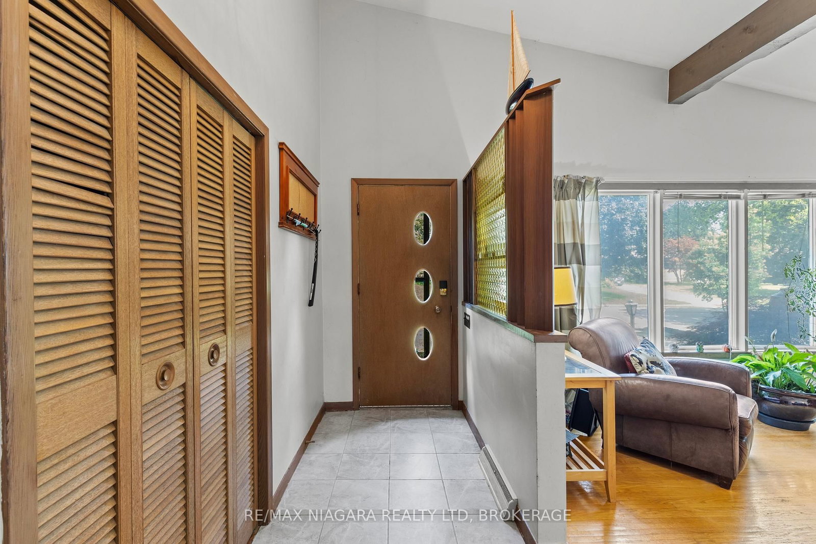 8 Cullen Drive • St. Catharines, ON photo 5