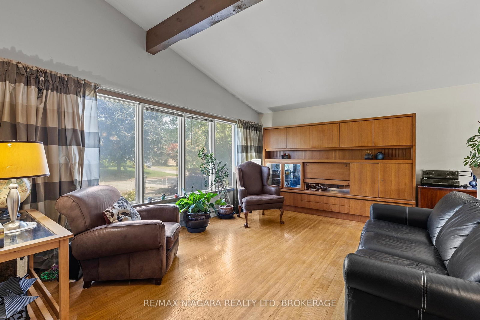 8 Cullen Drive • St. Catharines, ON photo 6