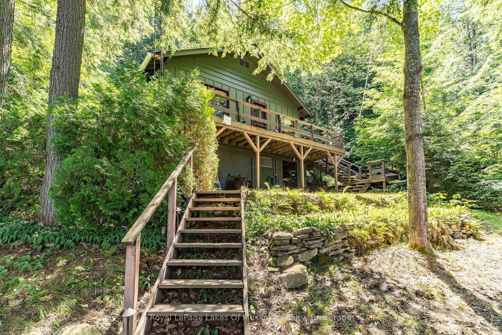 14170 Kawagama Long Island • Algonquin Highlands, ON photo 15