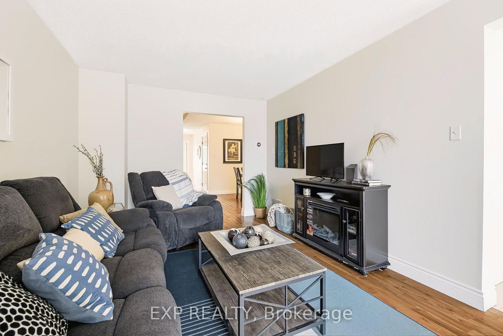 110 Cedarock Drive • Ottawa, ON photo 12