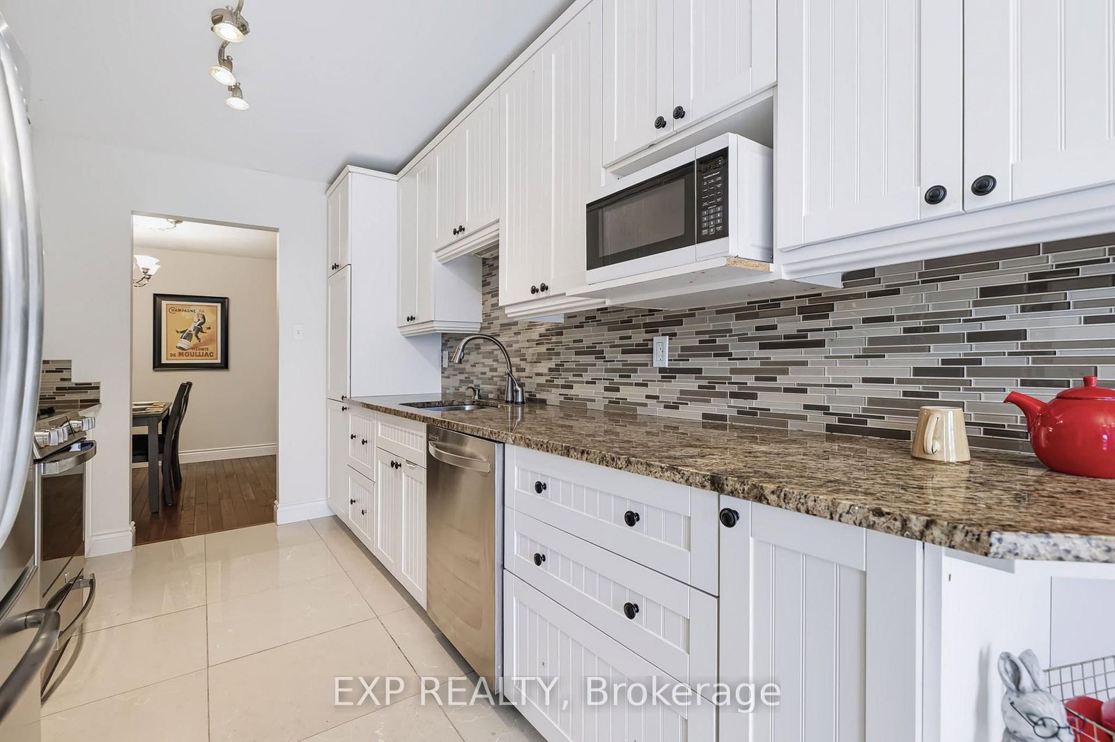 110 Cedarock Drive • Ottawa, ON photo 14