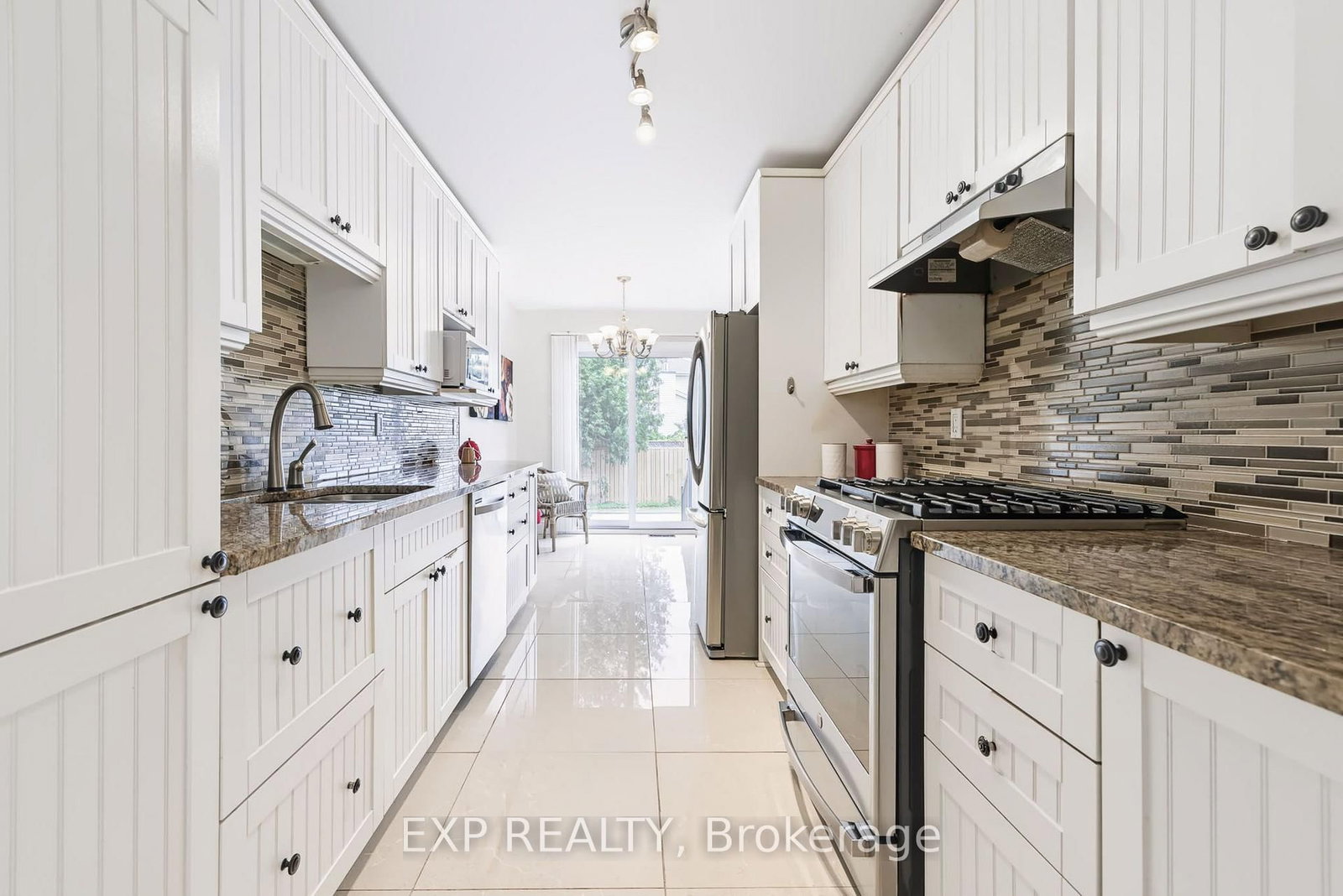 110 Cedarock Drive • Ottawa, ON photo 16