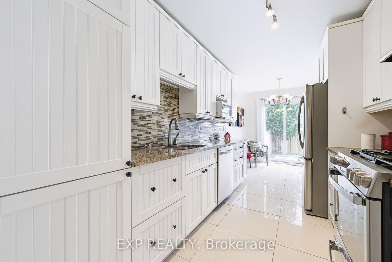 110 Cedarock Drive • Ottawa, ON photo 18