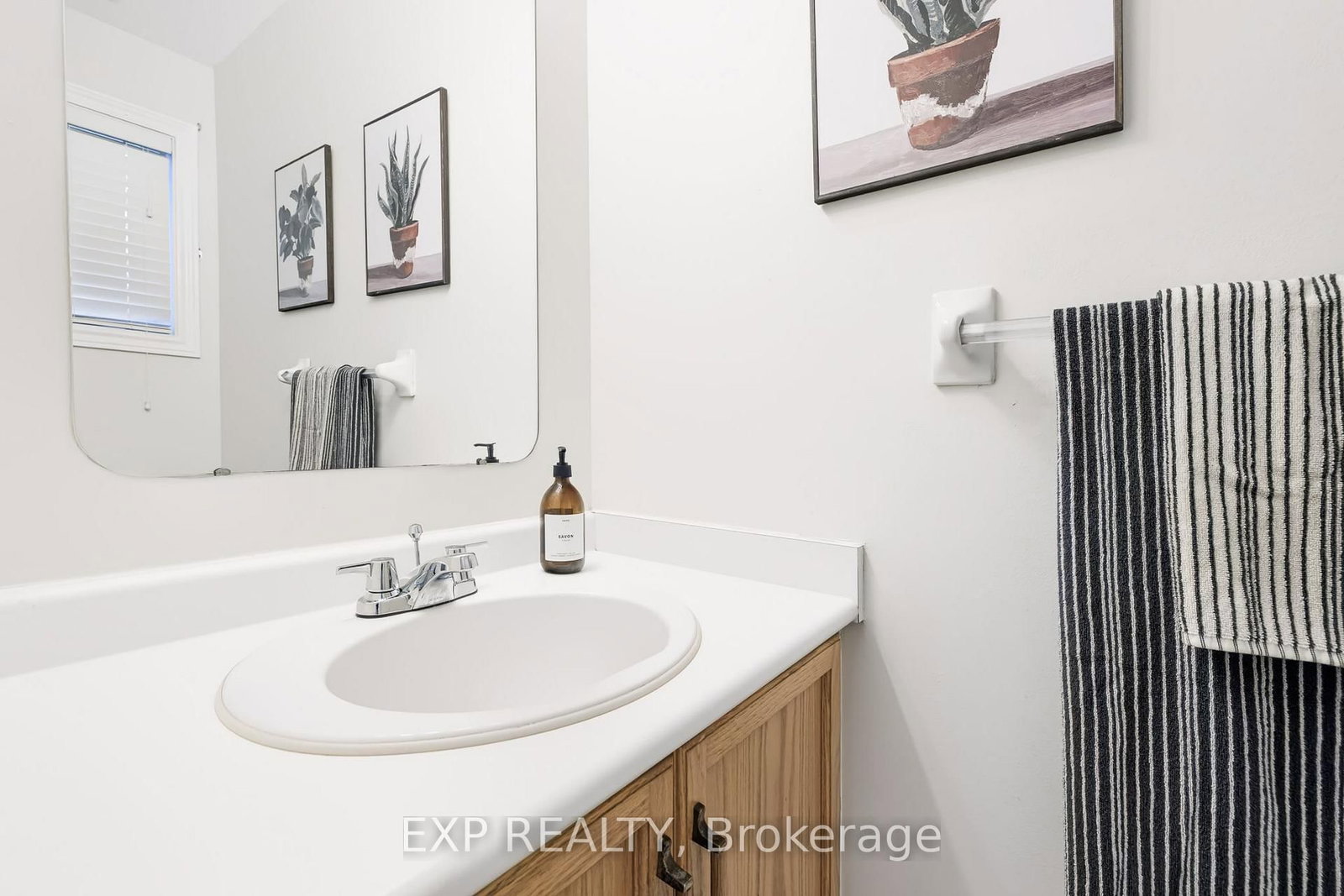 110 Cedarock Drive • Ottawa, ON photo 20