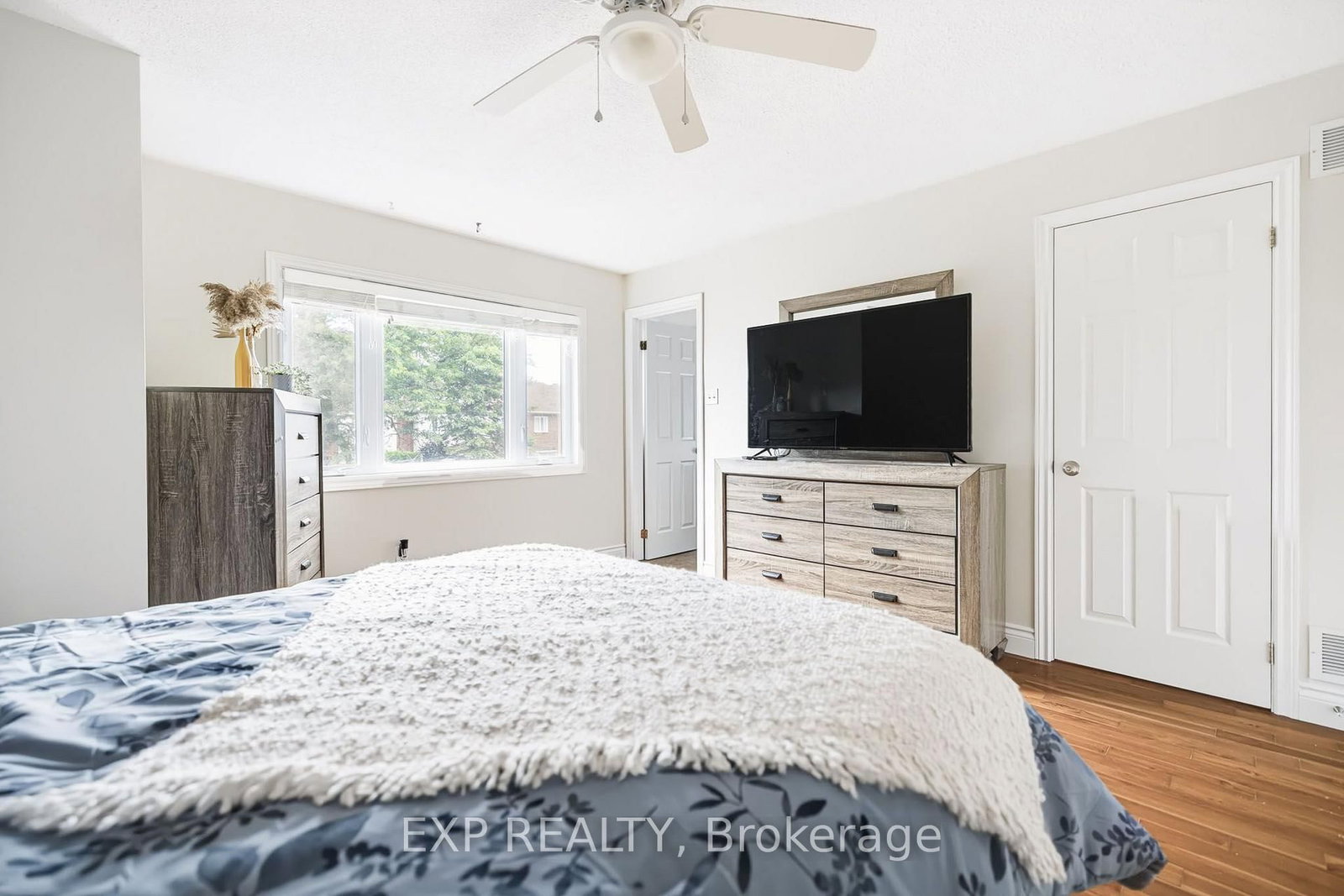 110 Cedarock Drive • Ottawa, ON photo 25